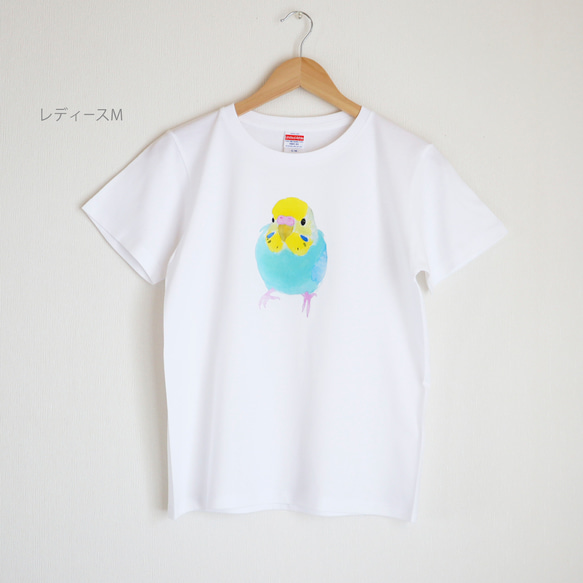 p-jet　セキセイインコ（レインボー ろうまくピンク）  Tシャツ　 / 鳥 インコ 3枚目の画像