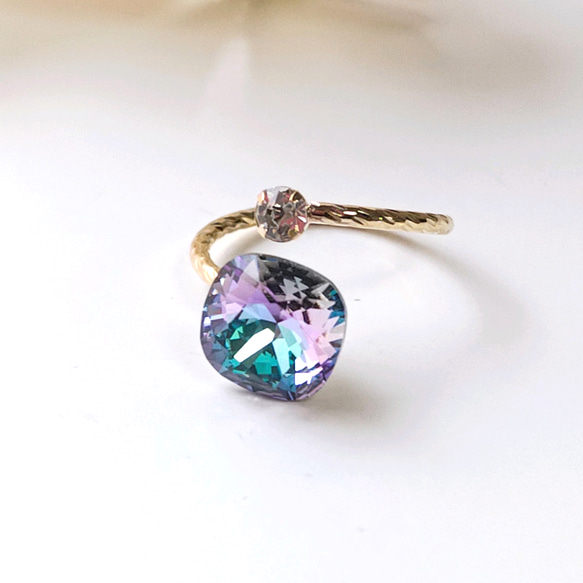 希少 スワロフスキー チョーカー ブラックライト