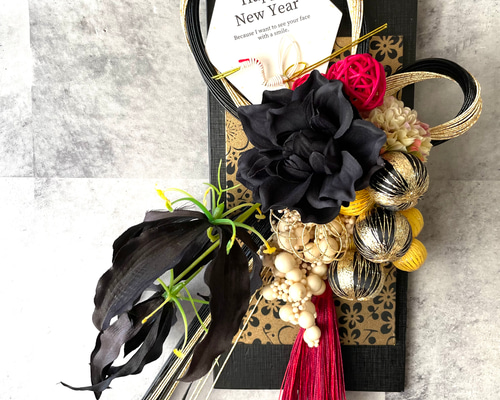 アイボリーダリアのシックなしめ縄 アイボリーダリアのシックなしめ縄