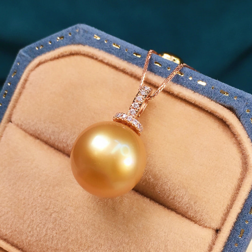 高級】白蝶真珠 万能金具ペンダントトップk18 ペンダントトップ パール  