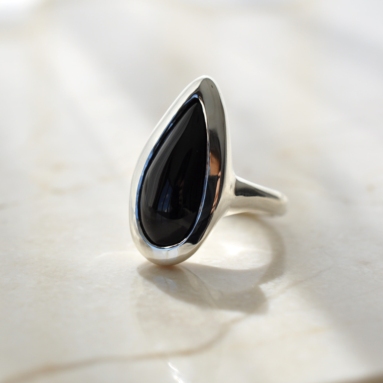 Onyx Bezel Setting Ring　ブラックオニキス リング