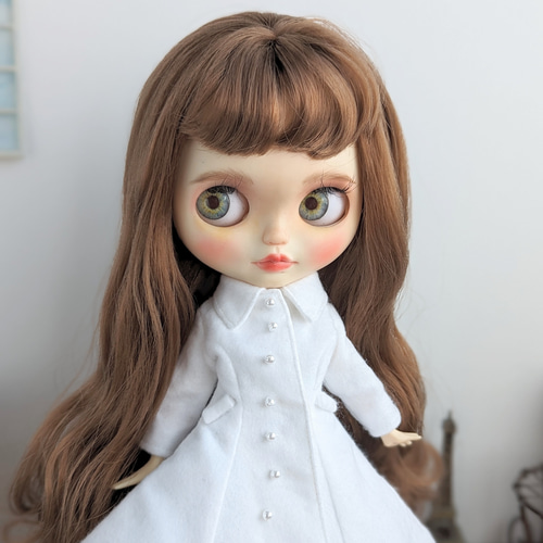 997※ネル素材の白のフレアロングコート※ブライスアウトフィット※1/6 