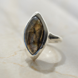 Labradorite Bezel Setting ring  ラブラドライト マーキス リング 3枚目の画像