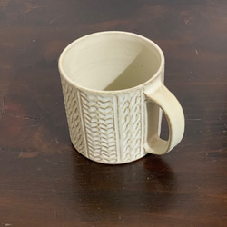 陶器　ニット柄のマグカップ 3枚目の画像
