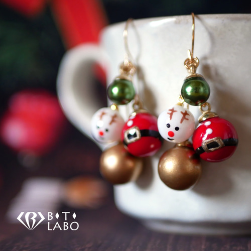 クリスマスピアス サンタとトナカイのオーナメント ピアス