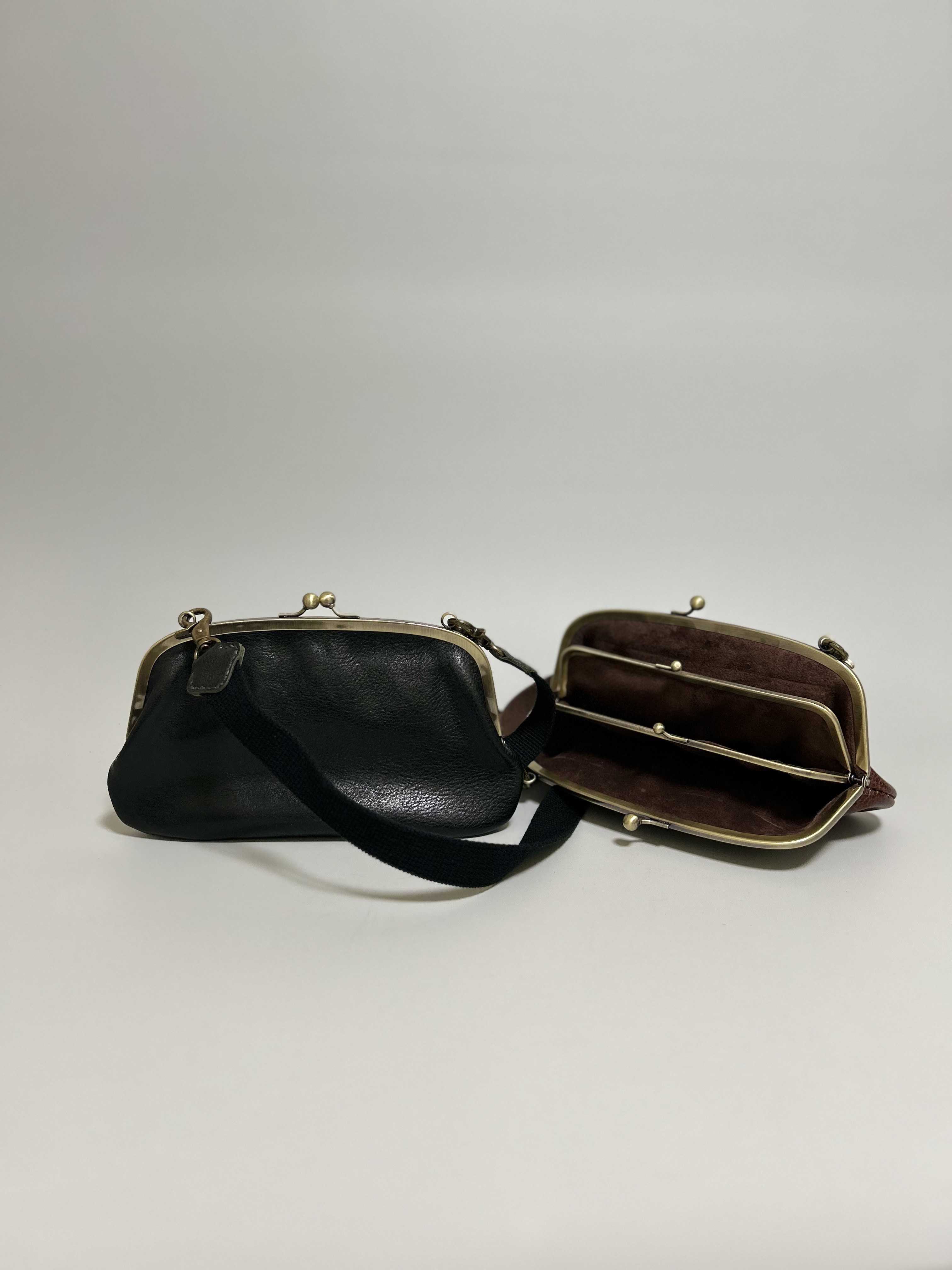 姫路レザー携帯が入る2way親子がま口◆黒　size大  ポシェットスマホショルダーショルダーバック　クリスマス