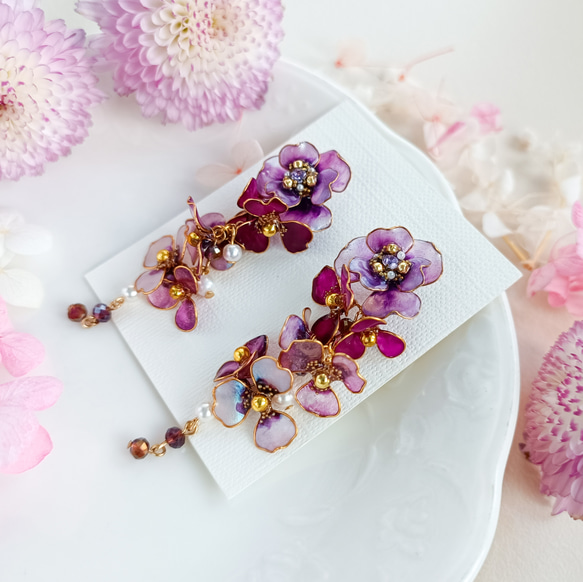 満開の山茶花 ・紫の花 ピアス（サージカルステンレス316L） イヤリング ウェディング 和装 18枚目の画像