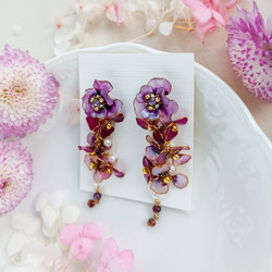 満開の山茶花 ・紫の花 ピアス（サージカルステンレス316L） イヤリング ウェディング 和装 16枚目の画像