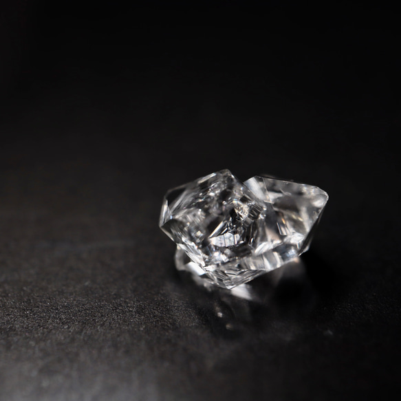 虹入り　透明度抜群　極上　ハーキマー ダイヤモンド　原石　1.46ct 3枚目の画像