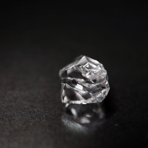 虹入り　透明度抜群　極上　ハーキマー ダイヤモンド　原石　1.46ct 5枚目の画像