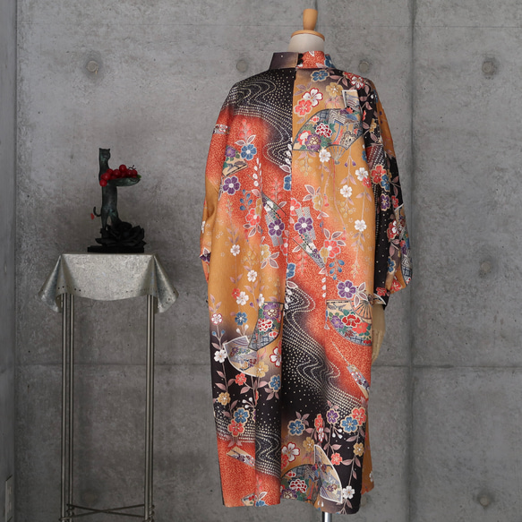 パフ袖のワンピース/フリーサイズ　　kimono　着物リメイク 6枚目の画像