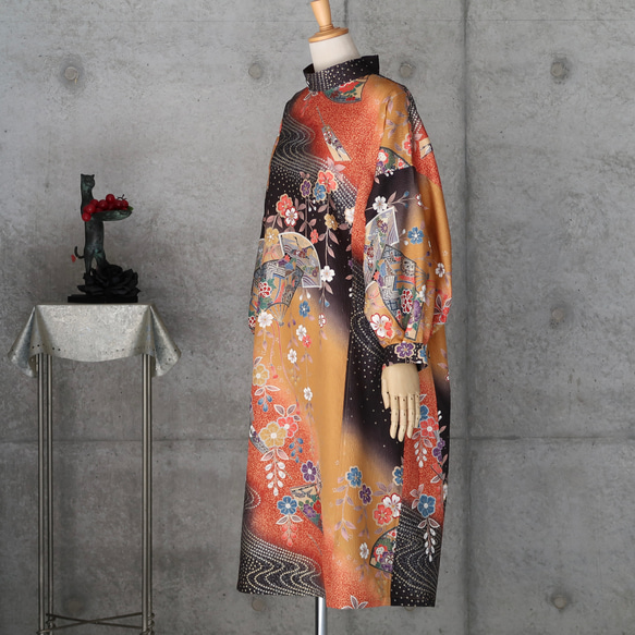 パフ袖のワンピース/フリーサイズ　　kimono　着物リメイク 4枚目の画像