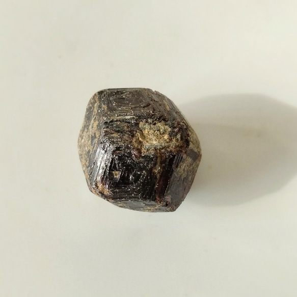 大型ガーネット原石インド産30mm 3枚目の画像