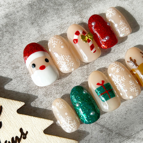 蓄光*クリスマス*ネイルパーツ*サンタさん* クリスマスの主役はもちろん？！サンタクロースネイルに決定