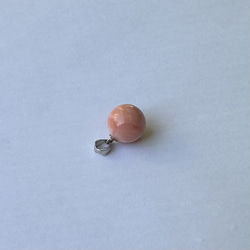 ピンク珊瑚玉のペンダント　約10,5㎜　トップSV  R51105Y3 18枚目の画像