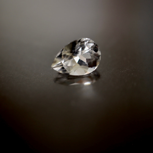 ロシア産 フェナカイト 高品質 ルース 0.573ct 天然石 Kay光波動®︎石 
