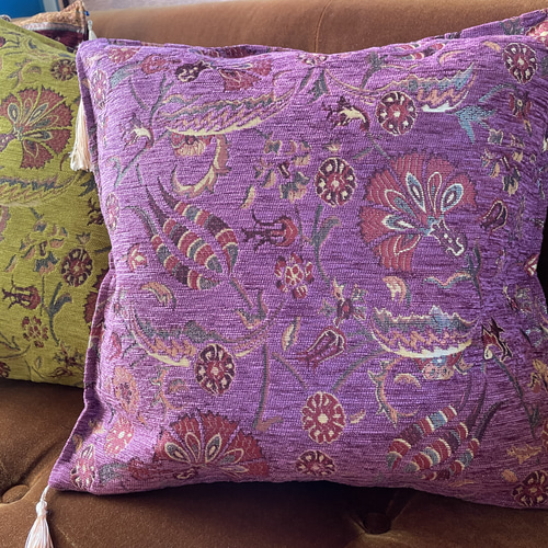 GUCCI 幾何学模様 クッションカバー　紫　☆レアです。 インド製「カンタキルト」クッションカバー◇ペイズリー/パープル KCC