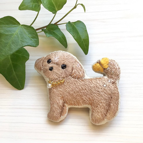 刺繍　ブローチ　トイプードル 刺繍ブローチ トイプードル | パリス刺繍