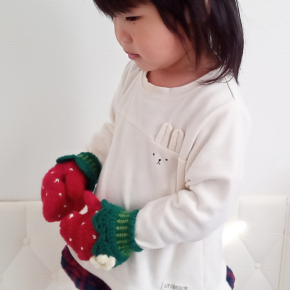 苺のミトン　キッズ　S　《送料無料》 5枚目の画像