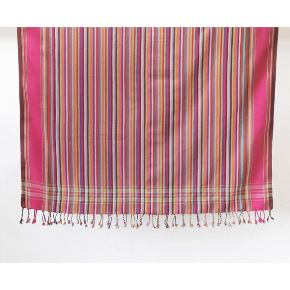 ケニアの綿織物 キコイ（ Kikoi ）ショール大判 ストール 羽織る 5枚目の画像