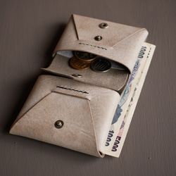 イタリアンレザーで作った【コンパクトな二つ折り！レザーミニウォレット：gray】革 ミニ財布  グレー 4枚目の画像