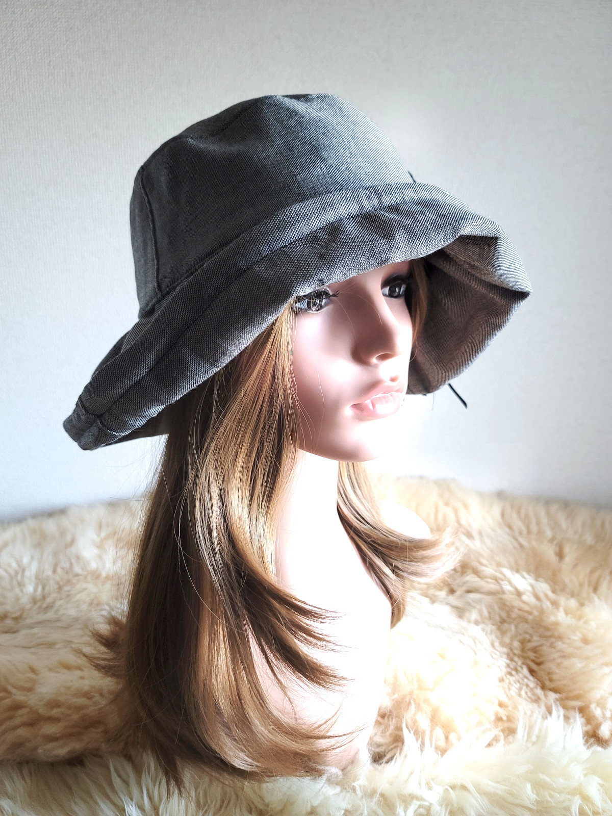 three.luxury★艶シルクwool★グレー系★日差しに負けない★ギャザーフリル