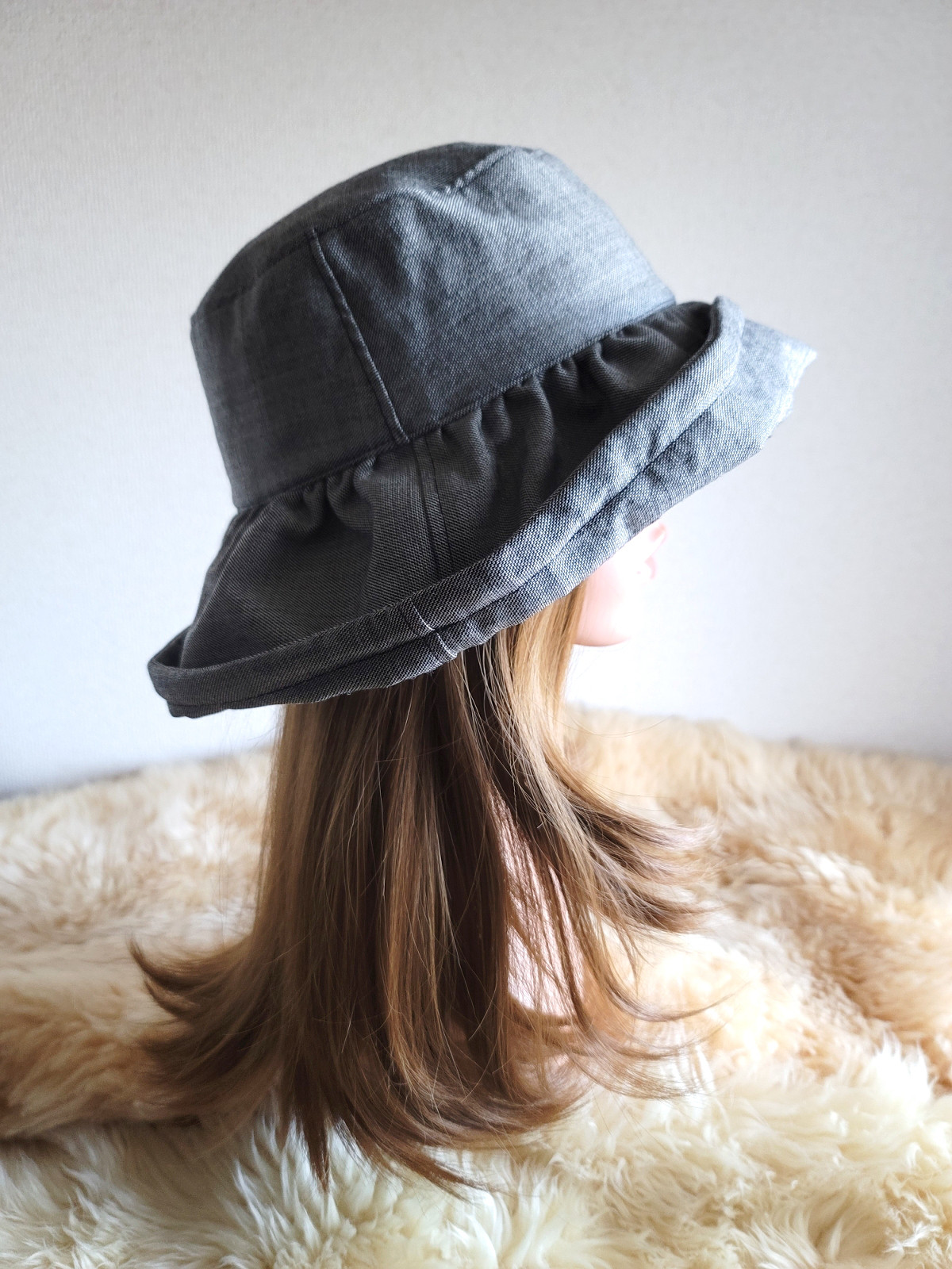 three.luxury★艶シルクwool★グレー系★日差しに負けない★ギャザーフリル