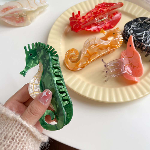 かわいくて優しい海の動物、魚、エビ、貝殻、ロブスター