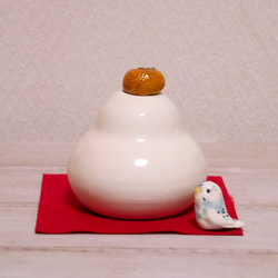 【M先生專用】小鳥鏡餅（陶瓷花瓶），淺藍色虎皮鸚鵡和橘子 第3張的照片