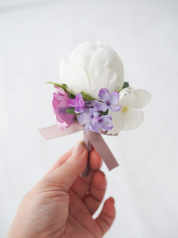 エレガント芍薬つぼみブーケ　ホワイト＆パープル　ラウンドブーケ　ピオニー　アーティフィシャルフラワー 