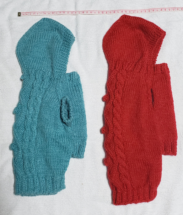 〈お年玉セール〉下記より2割引❤️ペット用　フード付き　可愛い手編み毛糸セーター 2枚目の画像