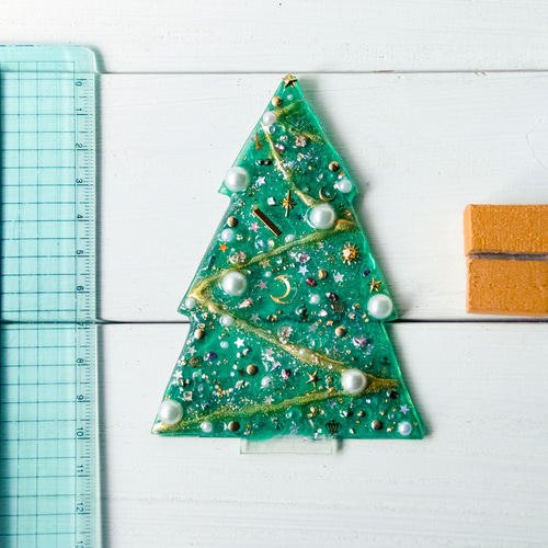 キラキラ輝くアクリル製卓上クリスマスツリー その他インテリア雑貨