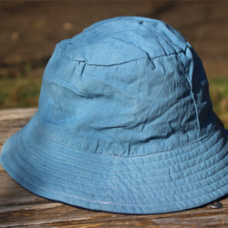 帽子 バケットハット シンプル 春夏秋冬用 草木染め コットン100% 两面　藍色 藍染 3枚目の画像