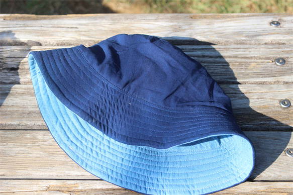 帽子 バケットハット シンプル 春夏秋冬用 草木染め コットン100% 两面　藍色 藍染 8枚目の画像