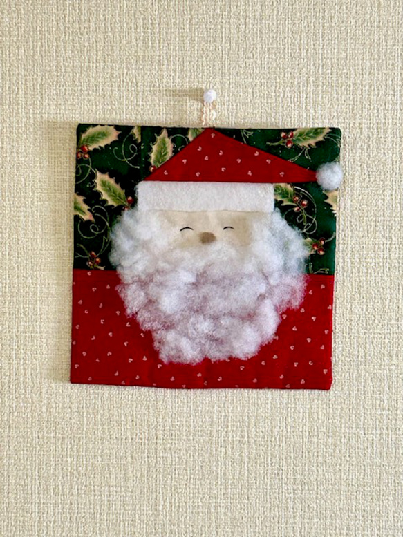 【クリーマ限定クリスマス2023】サンタのミニタペストリーII 1枚目の画像