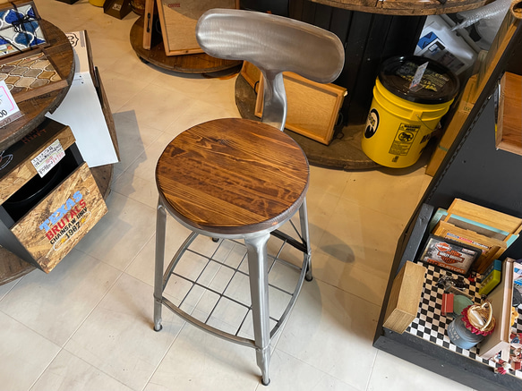 在庫あり　即納　Ok  Hotaru 椅子　キッチン　　リビング　ダーク　アイアン　家具　天然木　無垢材 1枚目の画像