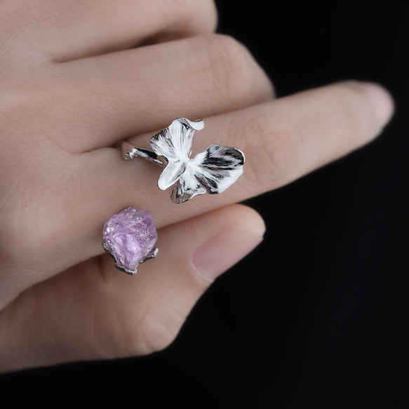 冥想花园系列蓝色紫色原石质感蝴蝶开口戒指纯银镀白金可调节指 第10張的照片