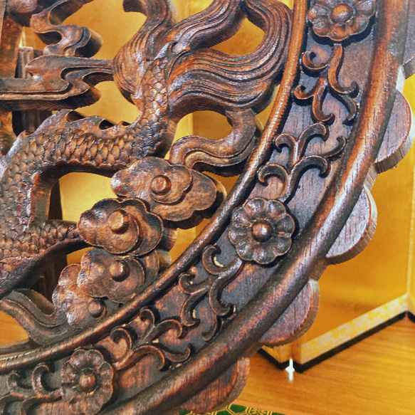 威龍戯珠Ⅱ 40㎝　大型円型彫刻（アンティーク調） 壁掛け金具・台座付き 7枚目の画像