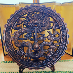 威龍戯珠Ⅱ 40㎝　大型円型彫刻（アンティーク調） 壁掛け金具・台座付き 1枚目の画像