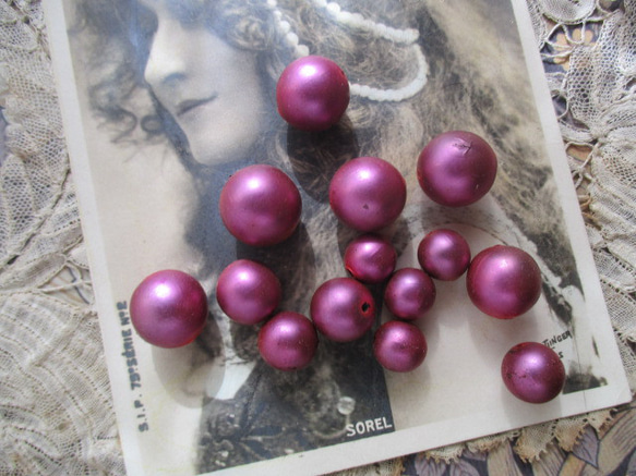 *♥*German Vintage Glass Pearls Fuchsia Satin 14pcs*♥* 3枚目の画像