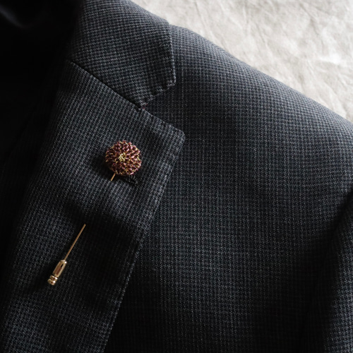 boutonniere｜男性への贈り物に フランスヴィンテージビーズ使用
