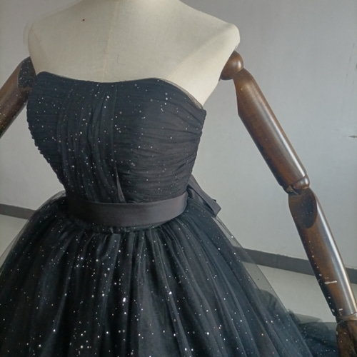 高品質！パーティードレス 黒 キラキラチュール ベアトップ トレーン  