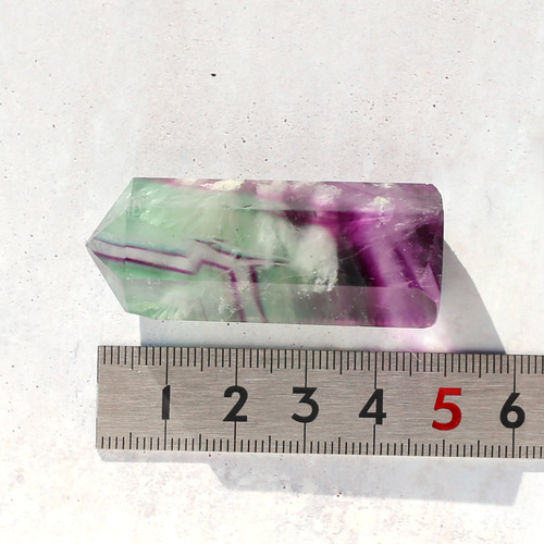 【希少×虹】エンジェルフェザー フローライト 六角柱 透明感◎ 天然石 ポイント デンドリック エンジェルフェザーフローライト 六角柱 ポイント