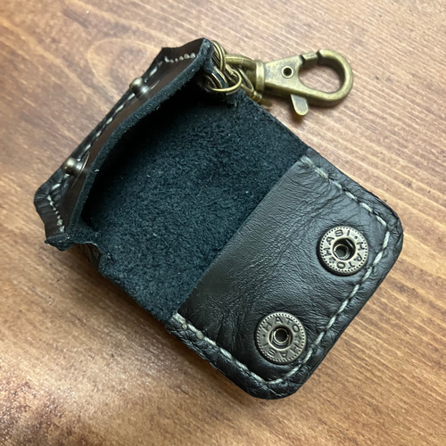 【LOEWE】キーケース キーホルダー 小銭入れ 小物入れ 黒 ブラック（黒）系 LOEWE(ロエベ) キーケース(レディース) - 海外