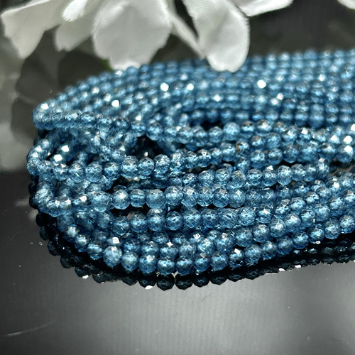 3mm 4個 ロンドンブルートパーズ（ブルートパーズ） 32面カット 天然石