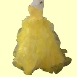 カラードレス パーティードレス イエロー ラッフルフリル 柔らかく重ねたチュールスカート 披露宴 4枚目の画像