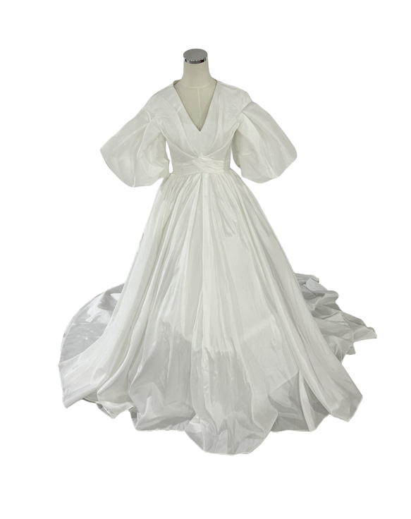 ウエディングドレス  エレガント オフホワイト Vネックドレス ロング 姫袖 披露宴   リボン 1枚目の画像