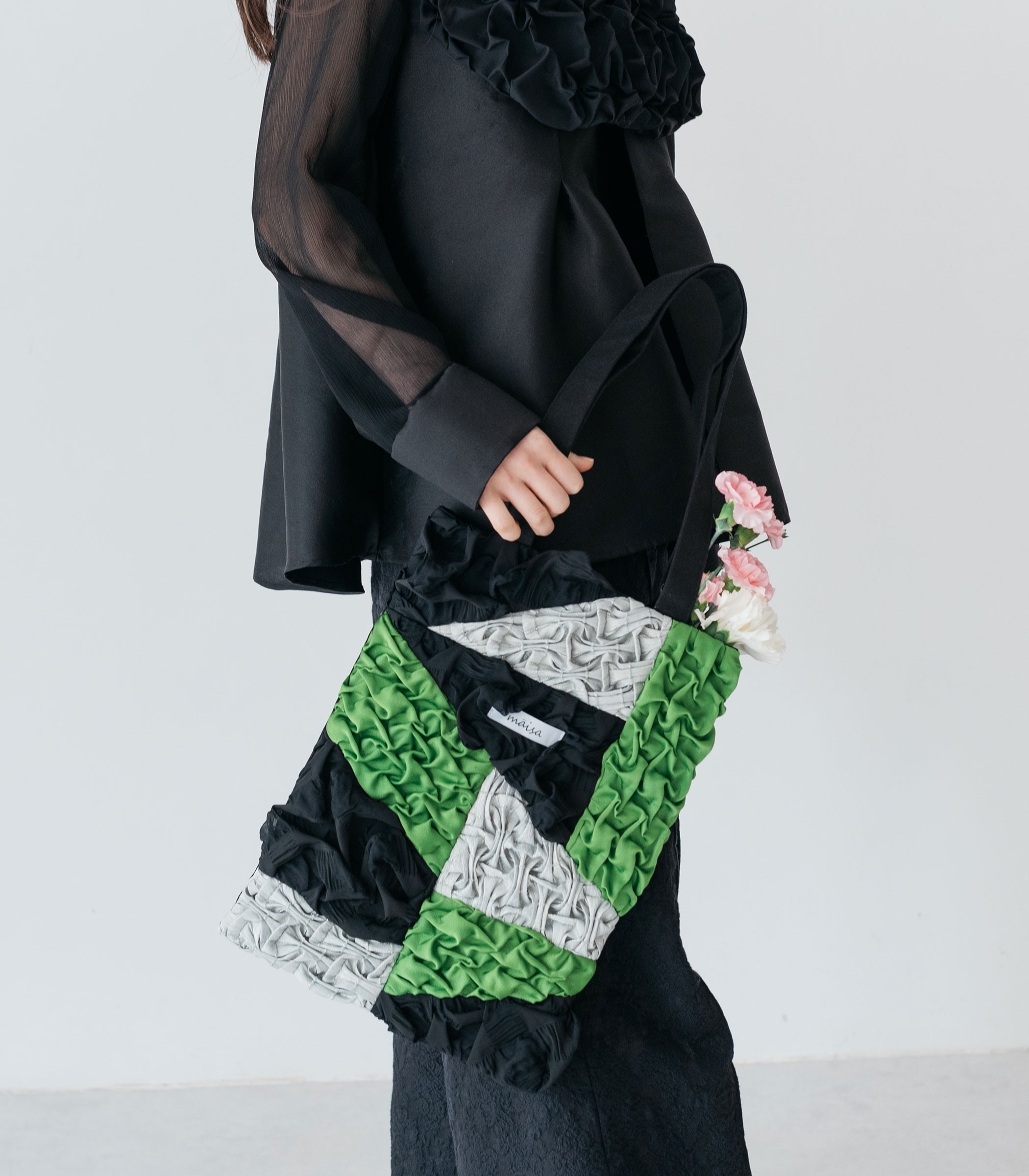 手刺繍スモッキングトートバック01