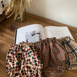 再販⭐︎コーデュロイチェック柄ブルマパンツ　ベビーブルマ　チェック柄　秋冬生地　コーデュロイ　かぼちゃパンツ 4枚目の画像