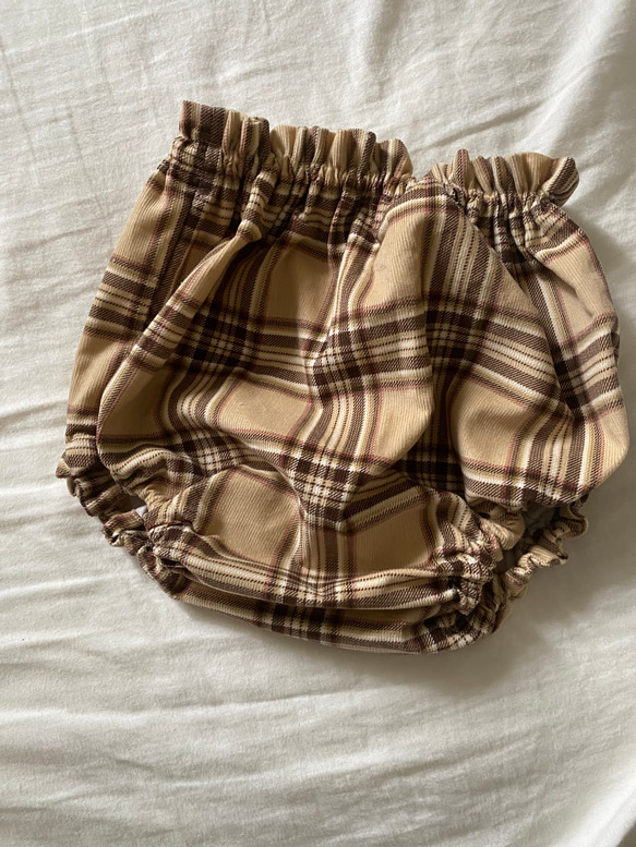 再販⭐︎コーデュロイチェック柄ブルマパンツ　ベビーブルマ　チェック柄　秋冬生地　コーデュロイ　かぼちゃパンツ 2枚目の画像
